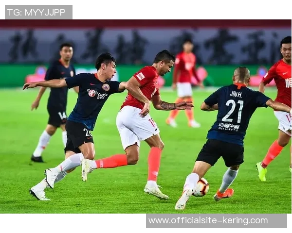 南京足球队以89分领跑世界锦标赛积分榜展现强劲实力